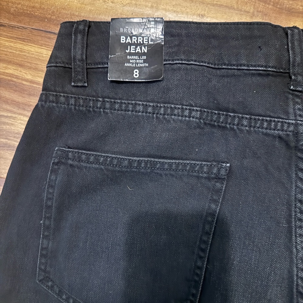 Broadway 38 Barrel Jeans in black - Picture 3 of 6